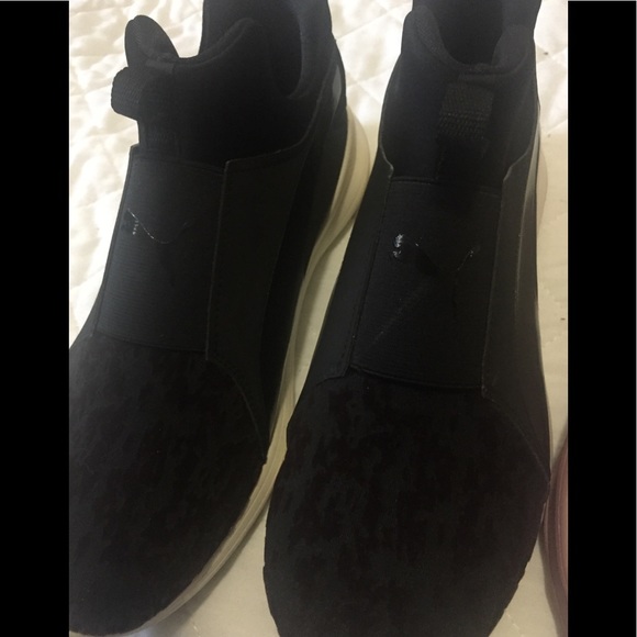 shoes - Picture 2 of 4